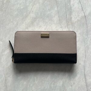 Kate Spade Black and Tan Wallet